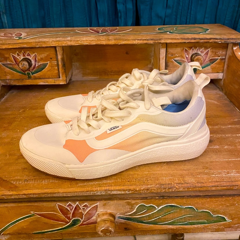 Vans Ultra Range NWOB